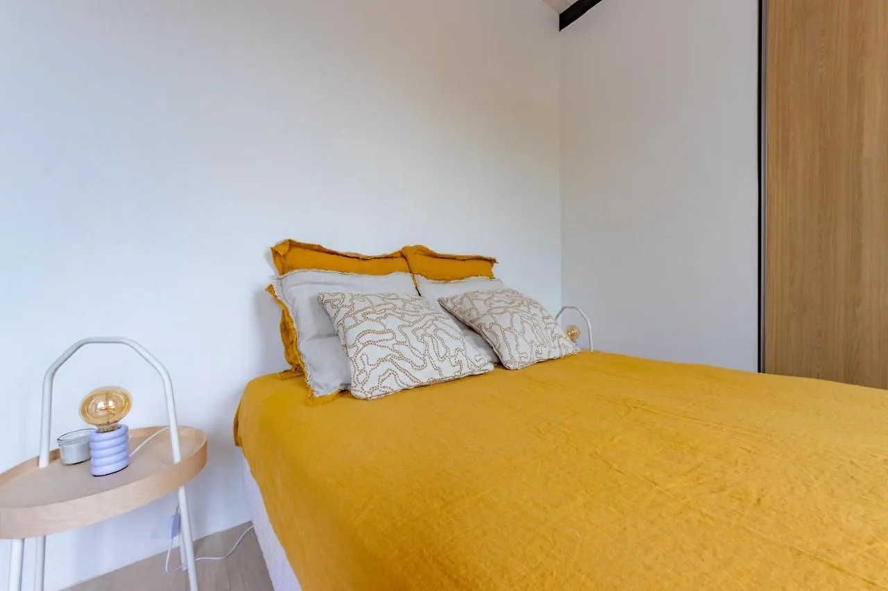 Apartmán L'Elegant T3 Coeur Du Village Parking Facile Montaigu-de-Quercy